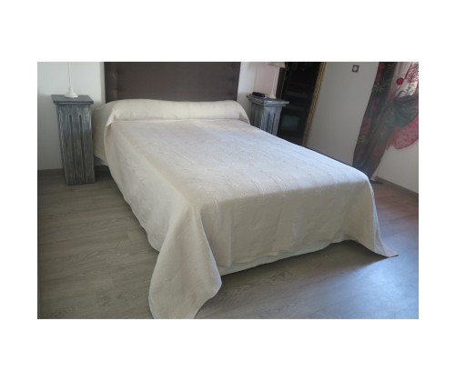 Couvre lit piqué PATI pour lit de 140, 160 et 180 cm